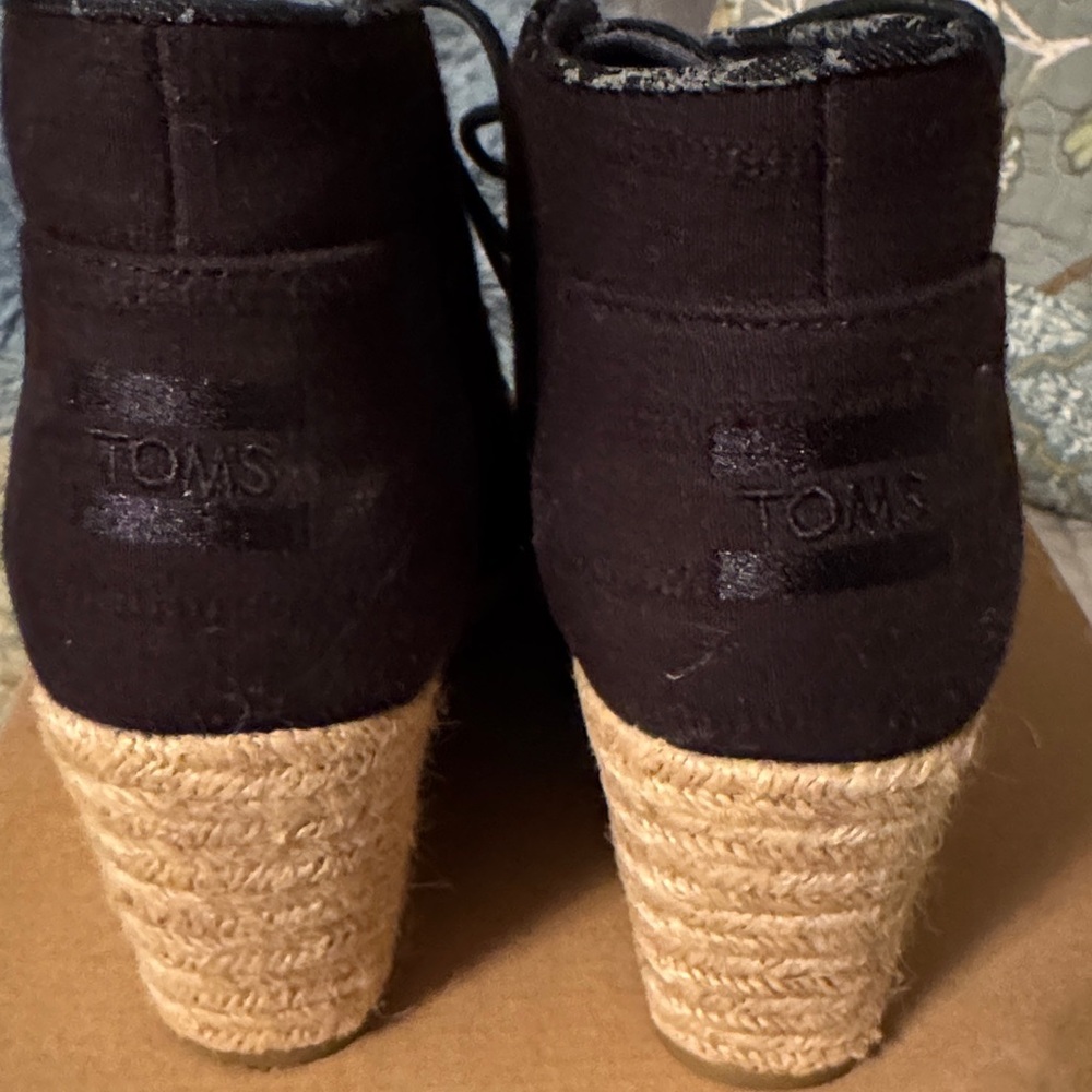 TOMS Black Wedge Ankle Boots - Picture 3 of 5